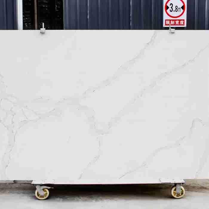 Calacatta White Quartz Slabs Calacatta Royal Quartz Countertops with Superior Anti-scratch Performance 